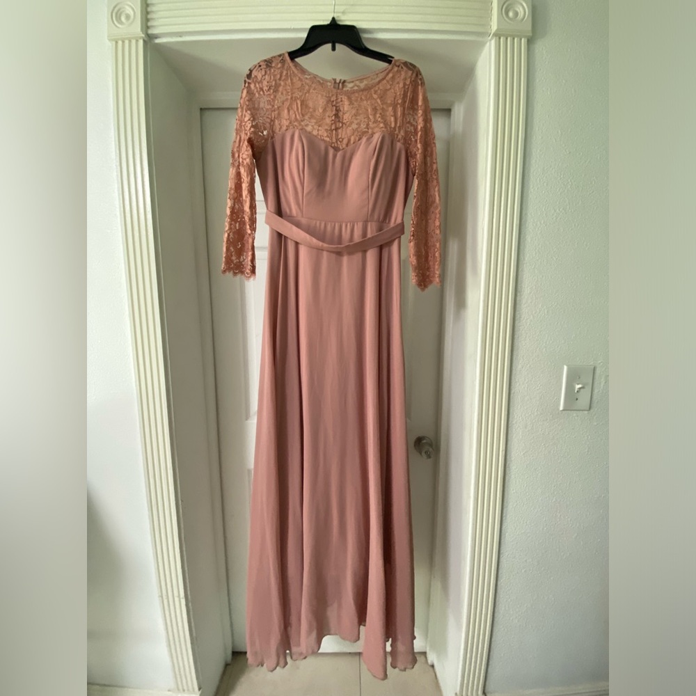 Elegant Lace Sleeve Maxi Dress in Dusty Rose